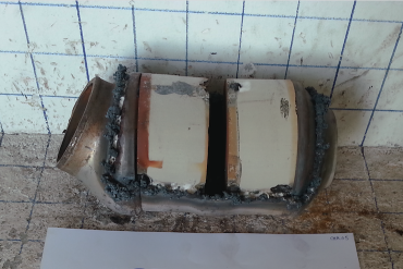 Викуп каталізатора 057AC 057AC10832H*04 Марка автомобіля Chrysler     Вставка каталізатора Кераміка Тип палива Бензин