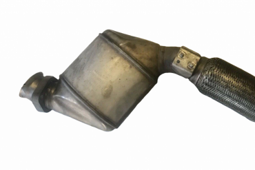 Викуп каталізатора 7790195 12100010 Zeuna Starker Марка автомобіля BMW     Вставка каталізатора Кераміка Тип палива Бензин Каталітична марка Zeuna Starker