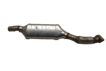 Викуп каталізатора 2248935 223793103 Zeuna Augsburg Марка автомобіля BMW Модель автомобіля BMW 7 Series E38 - 740D   Вставка каталізатора Кераміка Тип палива Бензин Каталітична марка Zeuna Augsburg