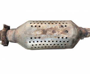 Викуп каталізатора 6U0131701C  Leistritz Марка автомобіля Audi|Volkswagen     Вставка каталізатора Кераміка Тип палива Бензин Каталітична марка Leistritz