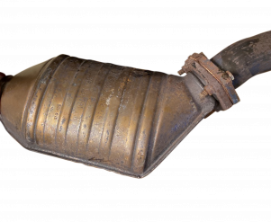 Викуп каталізатора 3B0131701R 8D0178A  Eberspächer Марка автомобіля Audi|Volkswagen     Вставка каталізатора Кераміка Тип палива Бензин Каталітична марка Eberspächer