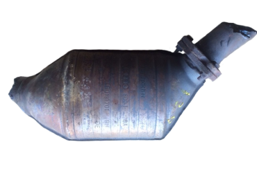 Викуп каталізатора 4B0131701BH  Eberspächer Марка автомобіля Audi|Volkswagen     Вставка каталізатора Кераміка Тип палива Бензин Каталітична марка Eberspächer