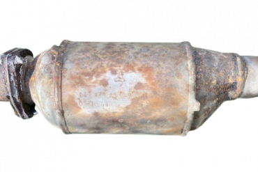 Викуп каталізатора 045178ACC DD18008 Марка автомобіля Audi|Volkswagen     Вставка каталізатора Кераміка Тип палива Бензин