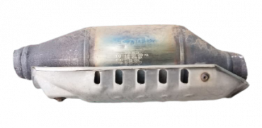 Викуп каталізатора 1J0131701KA 1J0178KA Марка автомобіля Audi|Volkswagen     Вставка каталізатора Кераміка Тип палива Бензин