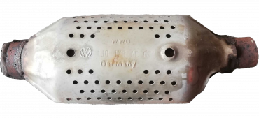 Викуп каталізатора 1J0178ACGF RUGBY / GERMANY Марка автомобіля Audi|Volkswagen     Вставка каталізатора Кераміка Тип палива Бензин