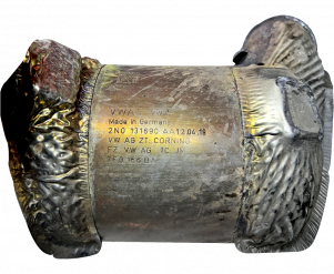 Викуп каталізатора 2N0131690AA 7E0166BA Марка автомобіля Audi|Volkswagen     Вставка каталізатора Кераміка Тип палива Бензин