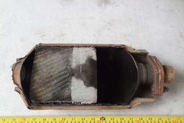 Викуп каталізатора B62G OK29 Марка автомобіля Mazda     Вставка каталізатора Кераміка Тип палива Бензин