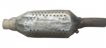 Викуп каталізатора 6N0131701AS 6N0178DA Марка автомобіля Audi|Volkswagen     Вставка каталізатора Кераміка Тип палива Бензин