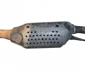 Викуп каталізатора 6N0178DA 6N0131701BS 6N0253023B Марка автомобіля Audi|Volkswagen     Вставка каталізатора Кераміка Тип палива Бензин