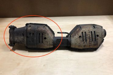 Викуп каталізатора 1L24 5E212 AB (FRONT) Марка автомобіля Ford     Вставка каталізатора Кераміка Тип палива Бензин