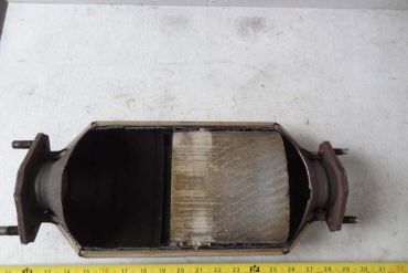 Викуп каталізатора FS46 4G08 Марка автомобіля Mazda     Вставка каталізатора Кераміка Тип палива Бензин