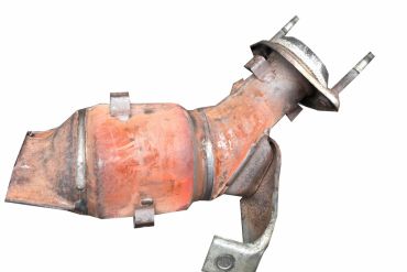 Викуп каталізатора LF54 (Small Manifold) 6F24 Марка автомобіля Mazda     Вставка каталізатора Кераміка Тип палива Бензин