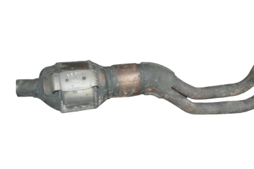 Викуп каталізатора 30644291 2238209500 Марка автомобіля Volvo Модель автомобіля Volvo V40 2.0|Volvo S40 I - 1.8   Вставка каталізатора Кераміка + Металеві Тип палива Бензин