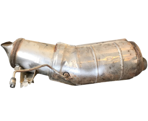 Викуп каталізатора C 431 208024408R Eberspächer Марка автомобіля Renault Модель автомобіля Renault Kangoo   Вставка каталізатора Кераміка + DPF Тип палива Дизель Каталітична марка Eberspächer