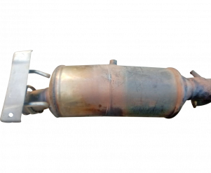 Викуп каталізатора KT 1288 / PF 0056 A2464911609 / A2464911606 Марка автомобіля Mercedes Benz Модель автомобіля Mercedes Benz GLA-Class 220 - 2.2 CDI Рік автомобіля 2017 Вставка каталізатора Кераміка + DPF Тип палива Дизель