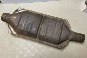 Викуп каталізатора E1TE-MB NKJKJ-2-022 Марка автомобіля Ford     Вставка каталізатора Кераміка Тип палива Бензин