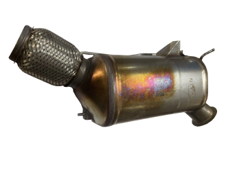 Викуп каталізатора 8584091 8583629  Eberspächer Марка автомобіля BMW Модель автомобіля BMW 5 Series Рік автомобіля 2008 Вставка каталізатора Кераміка + DPF Тип палива Дизель Каталітична марка Eberspächer