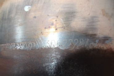 Викуп каталізатора 30622287 2988641100 Zeuna Starker Марка автомобіля Volvo     Вставка каталізатора Кераміка Тип палива Бензин Каталітична марка Zeuna Starker