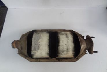 Викуп каталізатора UDLC11 020697U014 Марка автомобіля Hyundai|Kia Модель автомобіля Hyundai Accent 1.5 CDI Рік автомобіля 2002|2003|2004 Вставка каталізатора Кераміка Тип палива Бензин