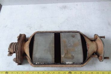 Викуп каталізатора SD001 Or SDDD1 Or SDD01 Марка автомобіля Hyundai|Kia Модель автомобіля Kia Sephia 1.6   Вставка каталізатора Кераміка Тип палива Бензин