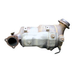 Викуп каталізатора 26050 (DPF) Марка автомобіля Toyota Модель автомобіля Toyota RAV4 III 2.2 D4D Рік автомобіля 2005|2006|2007|2008|2009|2010|2011|2012|2013 Вставка каталізатора Сажовий фільтр (DPF) Тип палива Дизель