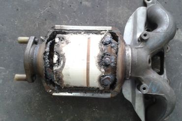 Викуп каталізатора B6A Марка автомобіля Hyundai|Kia     Вставка каталізатора Кераміка Тип палива Бензин