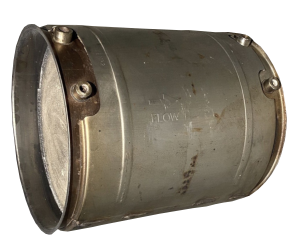 Викуп каталізатора CPN 5295609 EPN A041D448 Attached to EPN A4047V463 CPN 4353264 Cummins Марка автомобіля Kenworth Модель автомобіля Kenworth T800   Вставка каталізатора Сажовий фільтр (DPF) Тип палива Дизель Каталітична марка Cummins