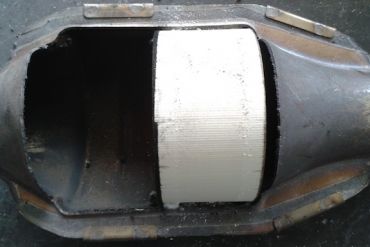 Викуп каталізатора U2B923 Марка автомобіля Hyundai|Kia     Вставка каталізатора Кераміка Тип палива Бензин