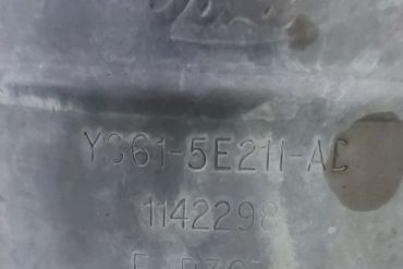 Викуп каталізатора YS61-5E211-AE 1142298/D3C3F Марка автомобіля Ford     Вставка каталізатора Кераміка Тип палива Бензин