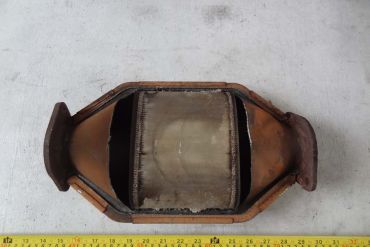 Викуп каталізатора AHA13 MADE IN AUSTRALIA Марка автомобіля General Motors     Вставка каталізатора Кераміка Тип палива Бензин