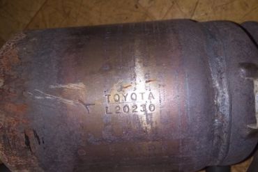 Викуп каталізатора L20230 Марка автомобіля Toyota     Вставка каталізатора Кераміка Тип палива Бензин