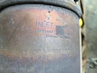 Викуп каталізатора 2315166X JR33-5E212-C / FR3A-5F228-EA / FR3A-5F228-FA FoMoCo Марка автомобіля Ford Модель автомобіля Ford Mustang   Вставка каталізатора Кераміка Тип палива Бензин Каталітична марка FoMoCo