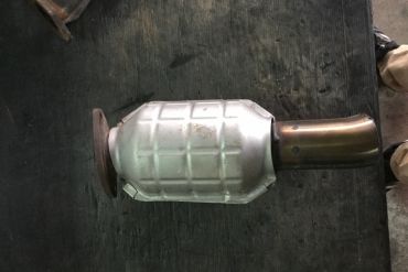 Викуп каталізатора L31760 Марка автомобіля Toyota     Вставка каталізатора Кераміка Тип палива Бензин