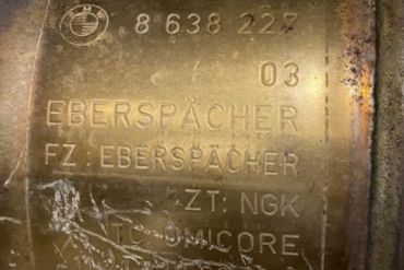 Викуп каталізатора 8638227  Eberspächer Марка автомобіля BMW Модель автомобіля BMW 4 Series F36 - 2.0 - 430i XDRIVE 185hp - Gran Coupe Рік автомобіля 2017|2018 Вставка каталізатора Кераміка Тип палива Бензин Каталітична марка Eberspächer