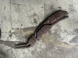 Викуп каталізатора 1308716 S14 2.3 / 112198660000 Eberspächer Марка автомобіля BMW Модель автомобіля BMW 3 Series E30 - 2.3   Вставка каталізатора Кераміка Тип палива Бензин Каталітична марка Eberspächer