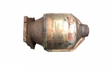 Викуп каталізатора 96FB-5E211-GC 1036439 Марка автомобіля Ford Модель автомобіля Ford Fiesta 1.8D Van (44 kw / 60 hp)   Вставка каталізатора Кераміка Тип палива Бензин