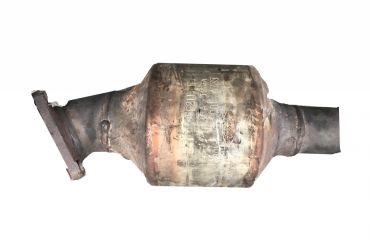 Викуп каталізатора 1C15-5E211-AB Марка автомобіля Ford Модель автомобіля Ford Transit VI - 2.0 TDI &nbsp;(74 kw / 100 hp)   Вставка каталізатора Кераміка Тип палива Бензин