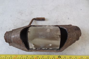 Викуп каталізатора 88BB-5E242-CD 03B921 Марка автомобіля Ford     Вставка каталізатора Кераміка Тип палива Бензин