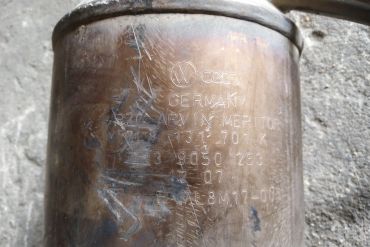 Викуп каталізатора 7L8131701K  Arvin Meritor Марка автомобіля Audi|Volkswagen     Вставка каталізатора Кераміка Тип палива Бензин Каталітична марка Arvin Meritor