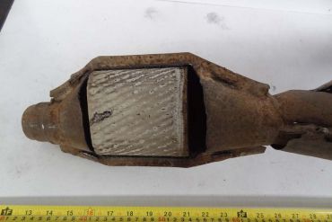 Викуп каталізатора F6ZC AC DUO 5F250 Марка автомобіля Ford     Вставка каталізатора Кераміка Тип палива Бензин