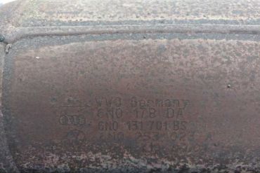 Викуп каталізатора 6N0178DA 6N0131701BS 6N0253023A Марка автомобіля Audi|Volkswagen   Рік автомобіля 2002 Вставка каталізатора Кераміка Тип палива Бензин