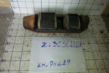 Викуп каталізатора XL3C 5E214 CA (REAR) NUPXL3C5E214CA Марка автомобіля Ford     Вставка каталізатора Кераміка Тип палива Бензин