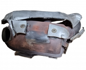 Викуп каталізатора 208A06736R H8201606937  Faurecia Марка автомобіля Renault Модель автомобіля Renault Clio 0.9 TCE Рік автомобіля 2019 Вставка каталізатора Кераміка Тип палива Бензин Каталітична марка Faurecia