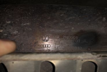 Викуп каталізатора 1J0131701JL Марка автомобіля Audi|Volkswagen     Вставка каталізатора Кераміка Тип палива Бензин