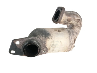 Викуп каталізатора 8200819309 H8200819813  Faurecia Марка автомобіля Renault Модель автомобіля Renault Clio 1.5 dCi (78 kw)|Renault Scenic III - 1.5 dCi Рік автомобіля 2009|2010|2011 Вставка каталізатора Кераміка Тип палива Бензин Каталітична марка Faurecia