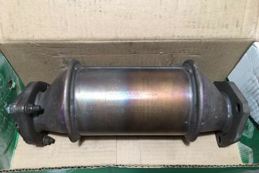 Викуп каталізатора 447131701AAFT Марка автомобіля Audi|Volkswagen     Вставка каталізатора Кераміка Тип палива Бензин