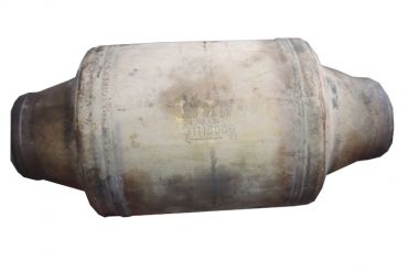 Викуп каталізатора 5C0131701N 5C0178DA Марка автомобіля Audi|Volkswagen     Вставка каталізатора Кераміка Тип палива Бензин