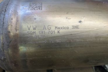 Викуп каталізатора 5QM131701K Марка автомобіля Audi|Volkswagen     Вставка каталізатора Кераміка Тип палива Бензин