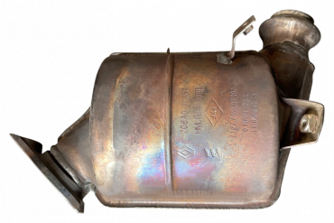 Викуп каталізатора 208A09536R HMLGT1998R Eberspächer Марка автомобіля Renault     Вставка каталізатора Кераміка Тип палива Бензин Каталітична марка Eberspächer