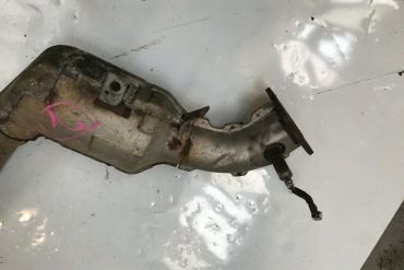 Викуп каталізатора 7127 Марка автомобіля Subaru Модель автомобіля Subaru Impreza WRX STI   Вставка каталізатора Кераміка Тип палива Бензин